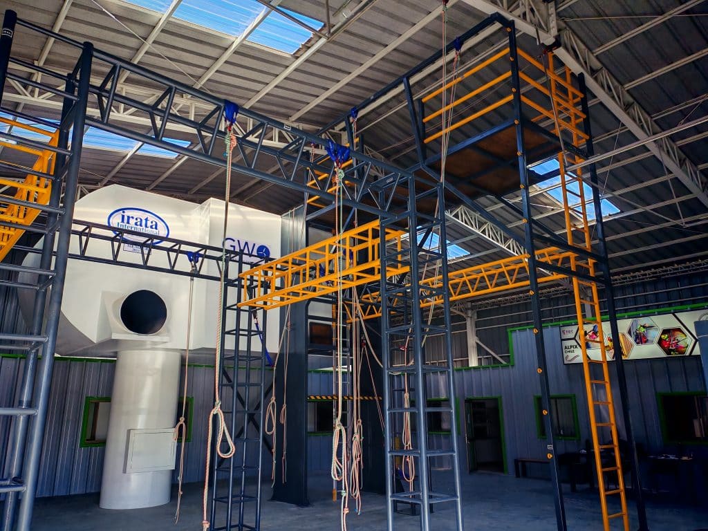 Centro de capacitación para trabajos en altura en chile ubicado en la region del biobio - los angeles